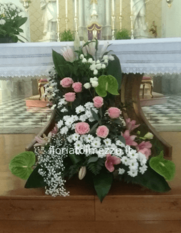 Composizione verde e rosa